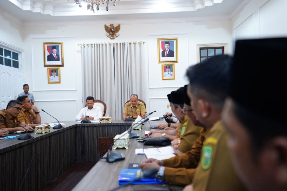 rapat-gubri-dan-disdik-riau-bosda