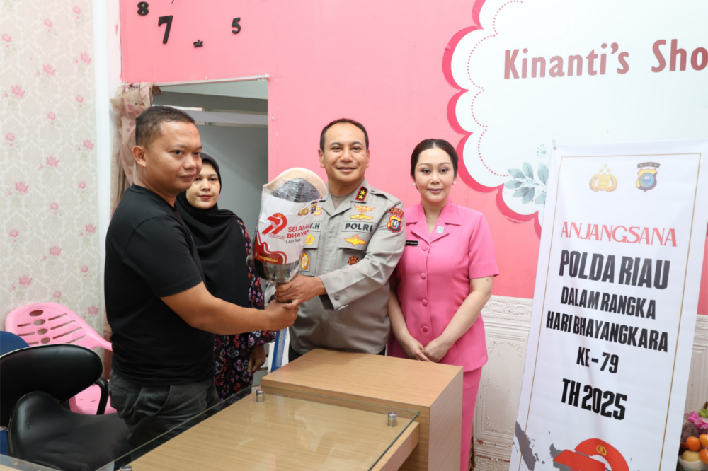 kapolda-riau-kunjungi-brigadir-ega