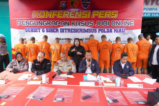 polda-riau-bongkar-dua-lokasi-judi
